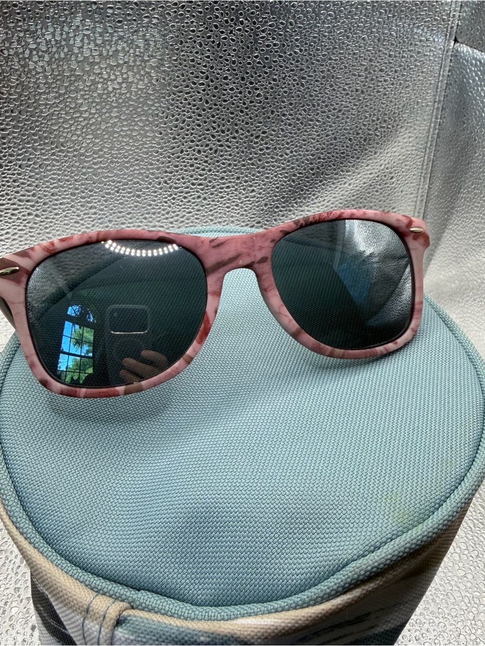 PUGS CA4 Black Sunglasses Arm - Logo Detail Pink Marble